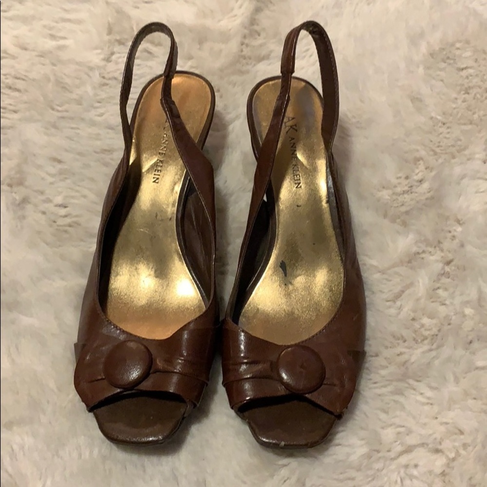 NWOT. Anne Klein size 8, 2-2.5 inch sling back, peep toe heels